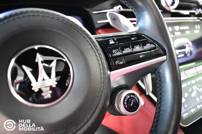 MASERATI Grecale MHEV 300 CV AWD GT